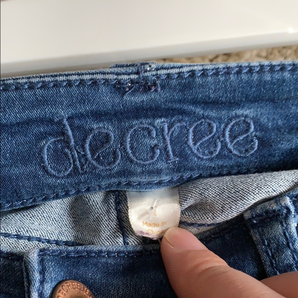 Jeans - Picture 2 of 3